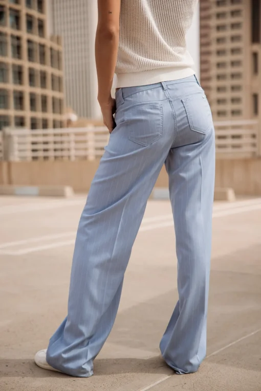 Large | City*Freeman T. Porter Agatha Cairo lightblue