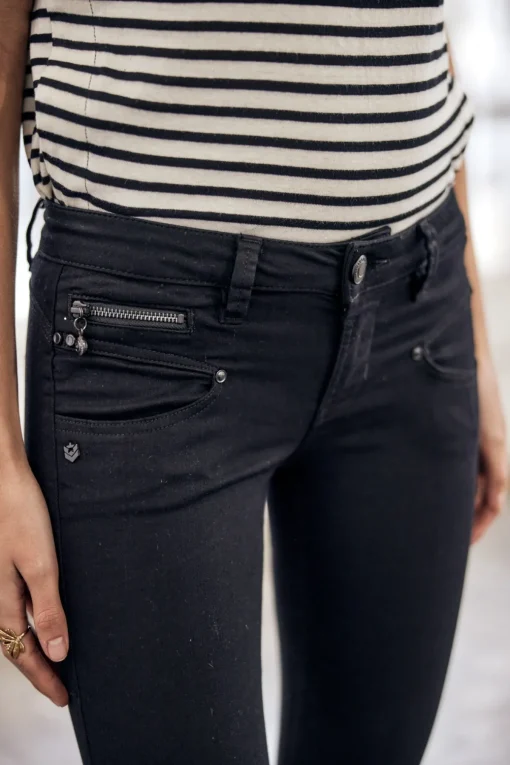 Super Slim | Cropped*Freeman T. Porter Alexa Cropped black