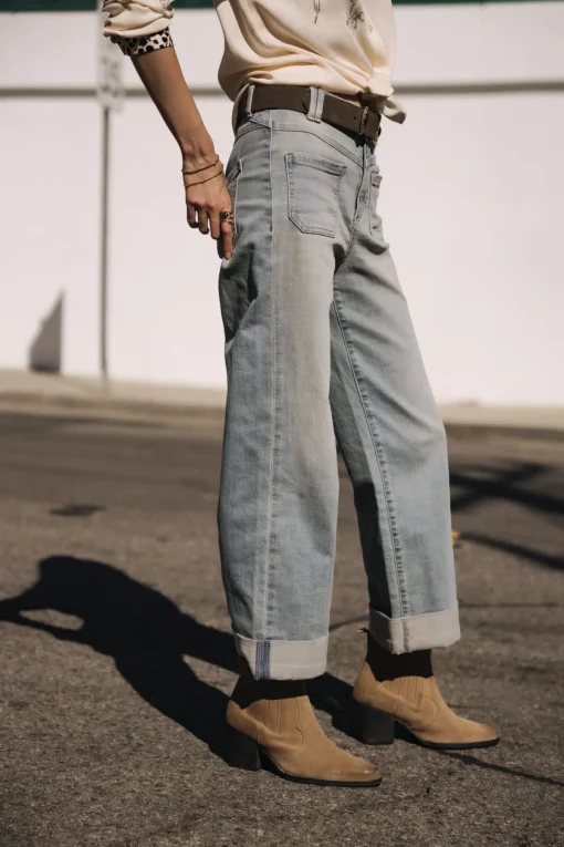 Large | Cropped*Freeman T. Porter Alice solar