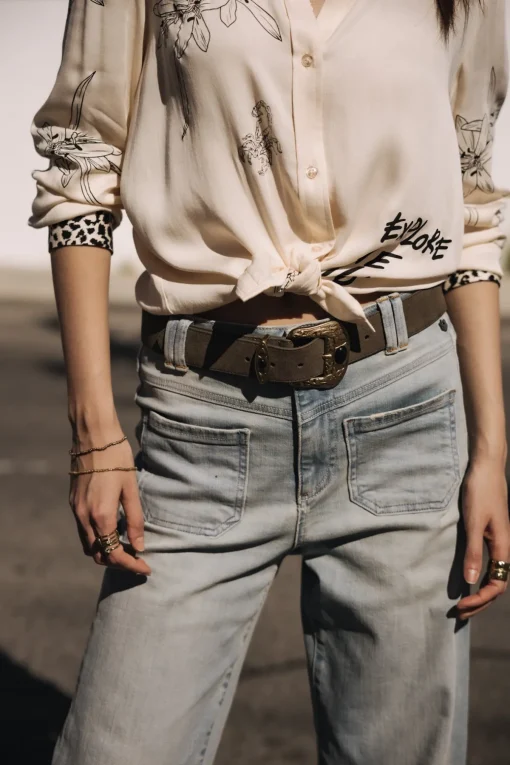 Large | Cropped*Freeman T. Porter Alice solar