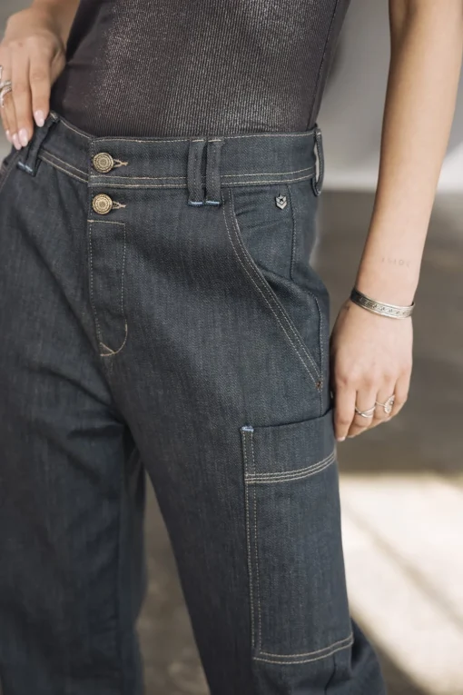 Large | Cropped*Freeman T. Porter Charly buji