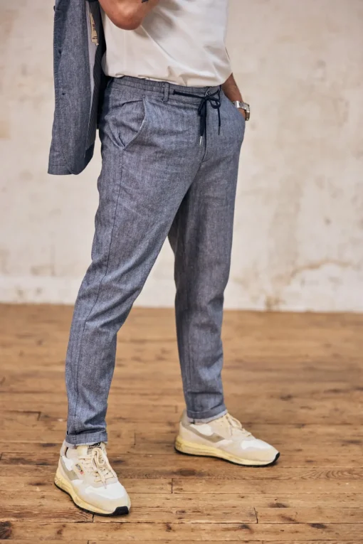 Straight*Freeman T. Porter Derek Chevron ensignblue