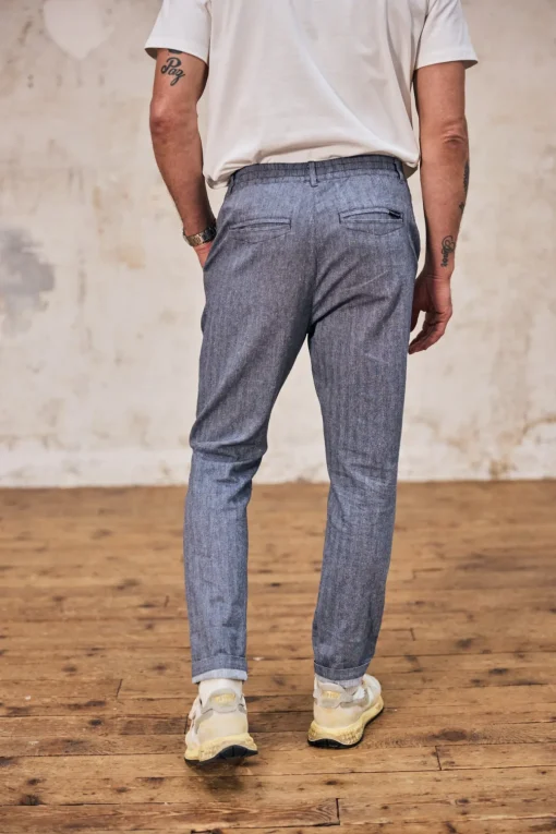 Straight*Freeman T. Porter Derek Chevron ensignblue