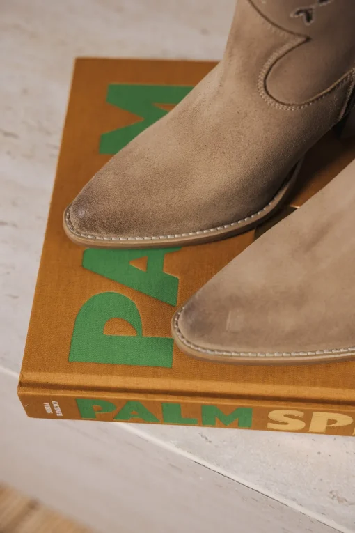 Shoes*Freeman T. Porter Luana Suede Cut mushroom