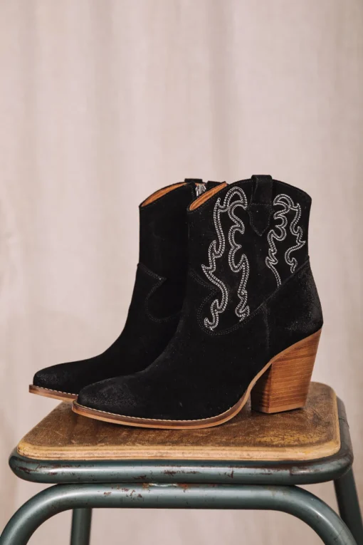 Shoes*Freeman T. Porter Luana Suede Embro black