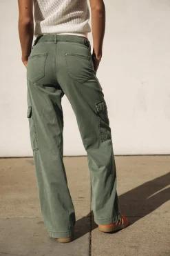 Large | Cargo*Freeman T. Porter Moxie Jazz laurelwreath