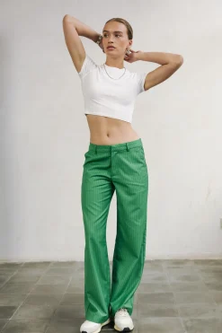 Colored Pants | Large*Freeman T. Porter Nickie Agafay jollygreen