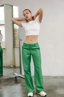 Colored Pants | Large*Freeman T. Porter Nickie Agafay jollygreen