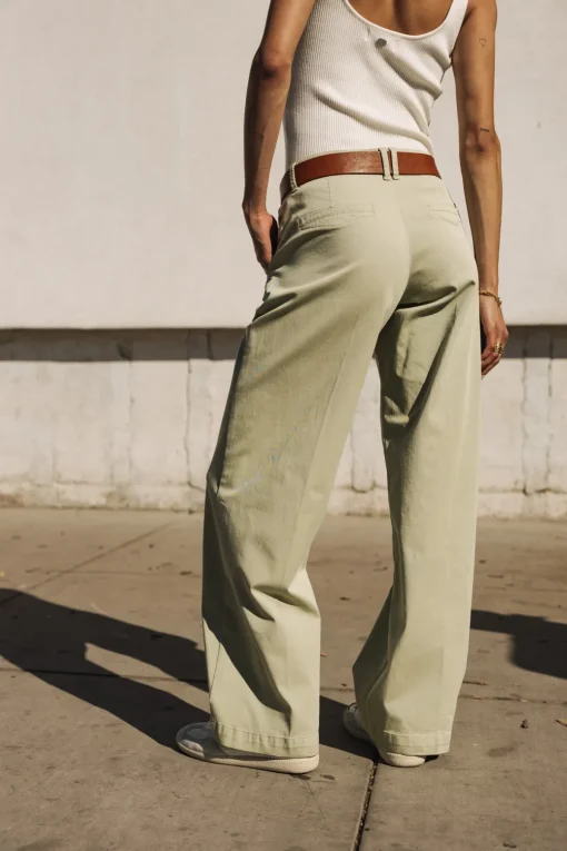 Large | City*Freeman T. Porter Nickie Felicita desertsage