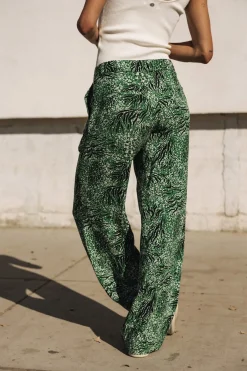 Large | City*Freeman T. Porter Nickie Rumba jollygreen