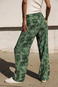 Large | City*Freeman T. Porter Nickie Rumba jollygreen