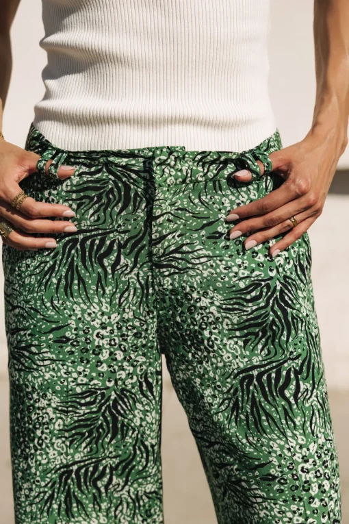 Large | City*Freeman T. Porter Nickie Rumba jollygreen