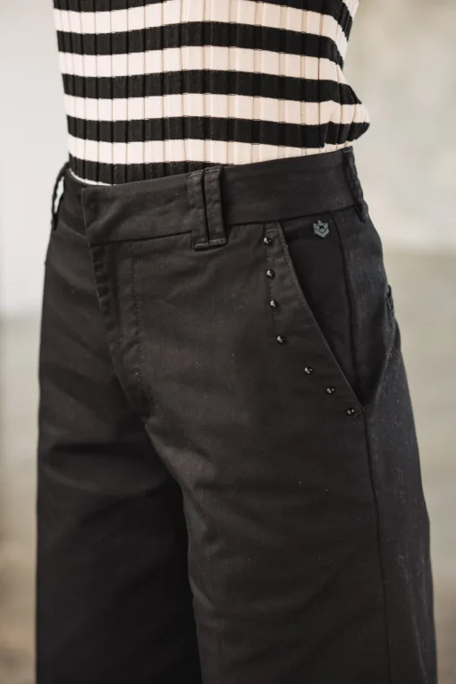 Large | City*Freeman T. Porter Nickie Studs Felicita black
