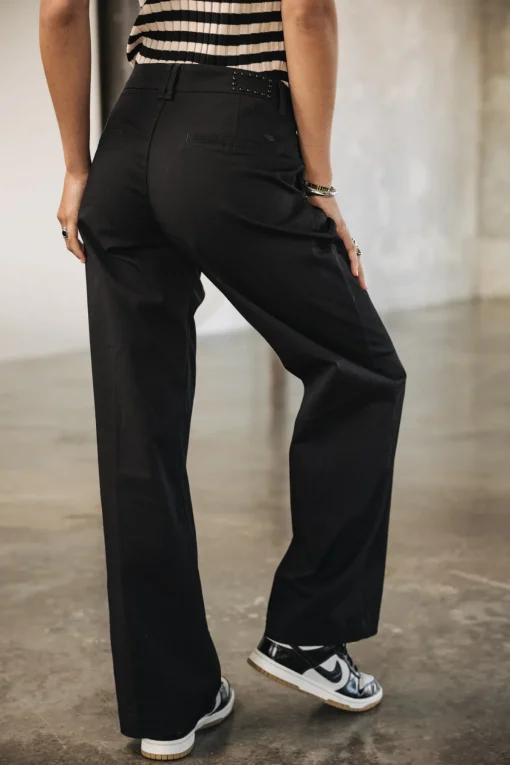 Large | City*Freeman T. Porter Nickie Studs Felicita black