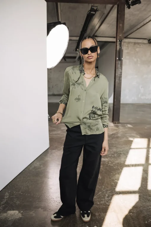 Large | City*Freeman T. Porter Sharon Polyneo black