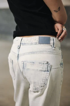 Boyfriend | Cropped*Freeman T. Porter Timea benett